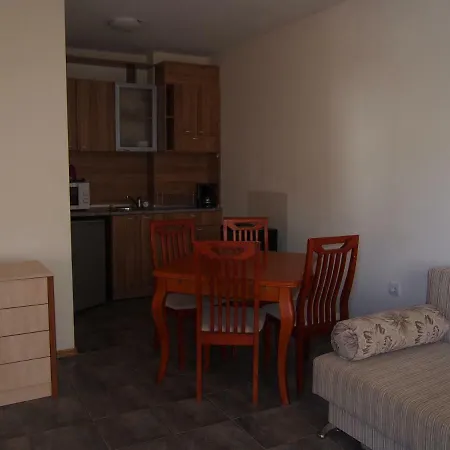 Apartamento Breeze Yasen *