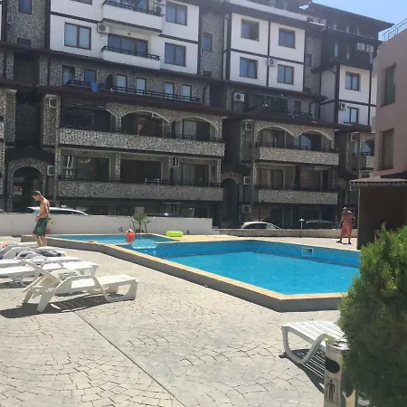 Breeze Yasen Daire